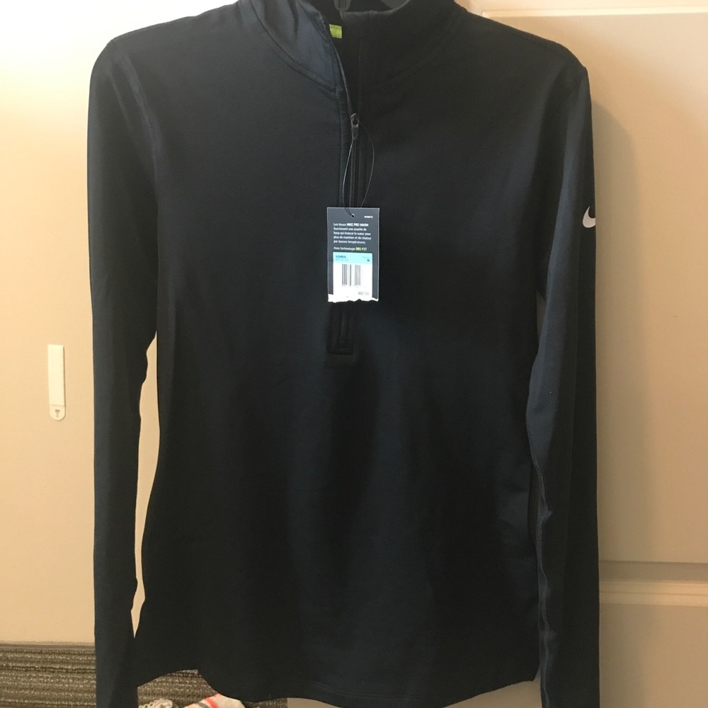 Black Nike pullover